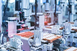 汇川技术新能源车业务 高增长光环下的“缺芯”隐痛与技术攻坚